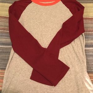 Boys size XL/TG (16) long sleeve baseball top